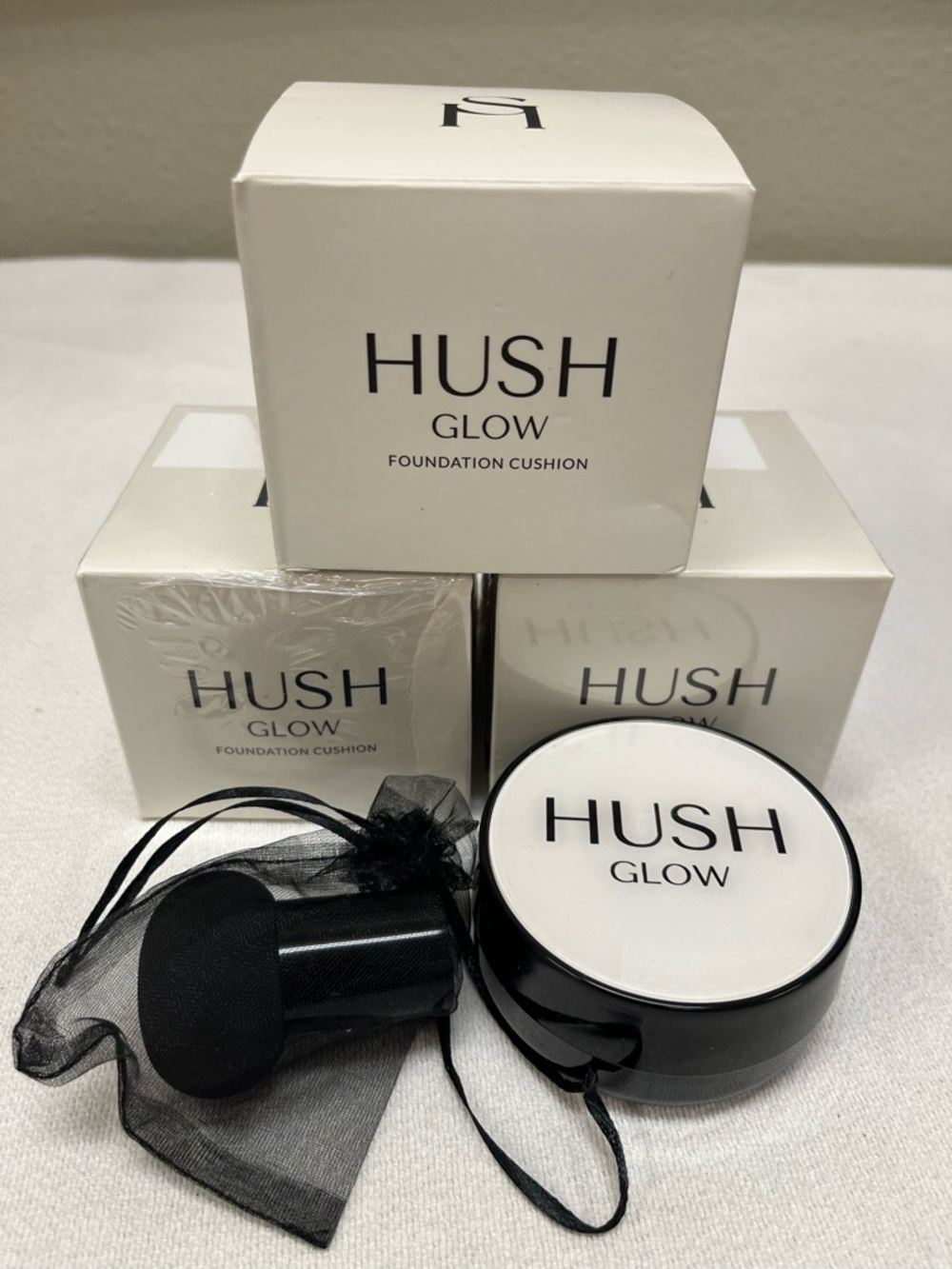 HUSH Glow Cushion WARM Skin Tone - lot of 3